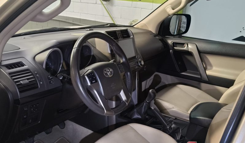 
								Toyota – Land cruiser full									