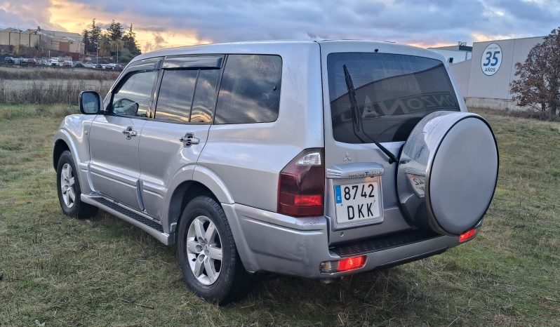 
								MITSUBISHI MONTERO full									