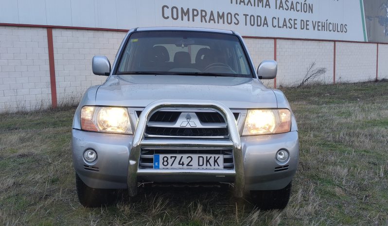 
								MITSUBISHI MONTERO full									