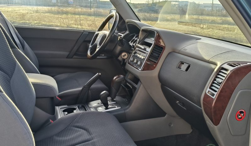 
								MITSUBISHI MONTERO 3.2DID AUTOMATICO full									