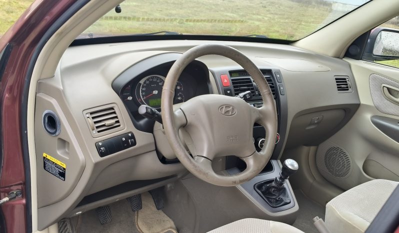 
								hyundai tucson 2.0crdi 140cv SOLO 49.000KM full									