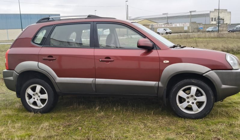 
								hyundai tucson 2.0crdi 140cv SOLO 49.000KM full									