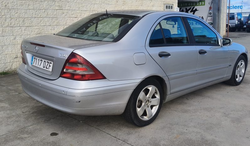 
								MERCEDES C220CDI 285.000KM full									