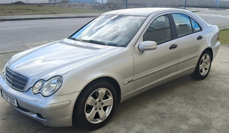 
								MERCEDES C220CDI 285.000KM full									