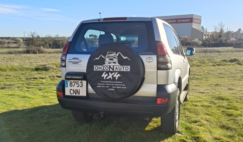 
								Toyota land Cruiser 135.000km full									