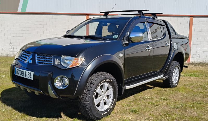 
								Mitsubishi l200 66.000km homologada full									