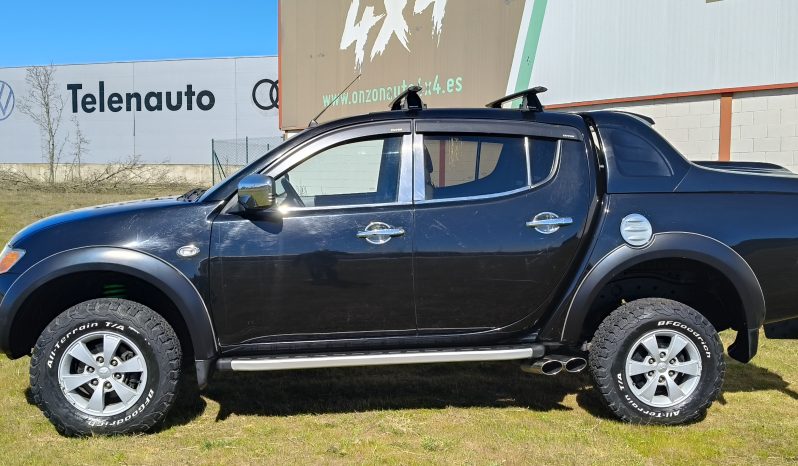 
								Mitsubishi l200 66.000km homologada full									
