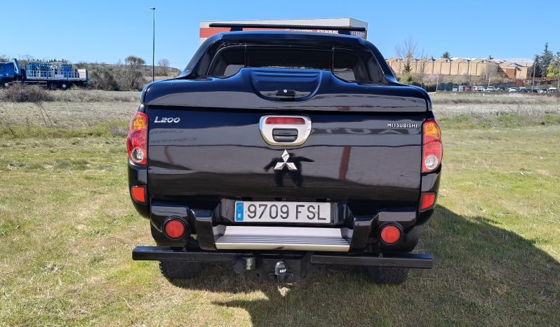 
								Mitsubishi l200 66.000km homologada full									