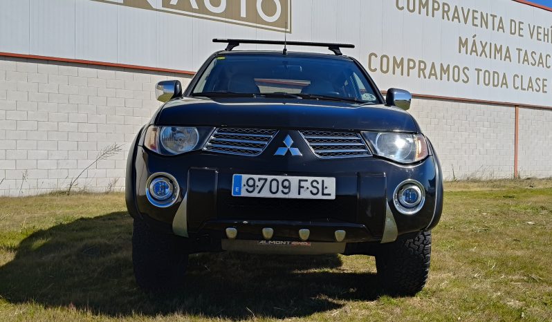 
								Mitsubishi l200 66.000km homologada full									