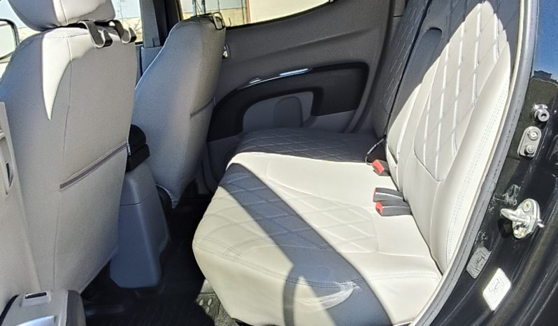 
								Mitsubishi l200 66.000km homologada full									