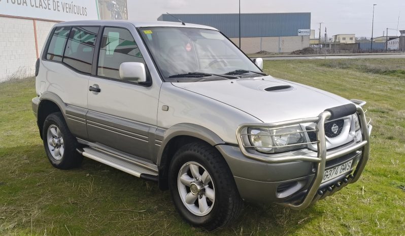 
								NISSAN TERRANO 2.7TDI 125CV full									