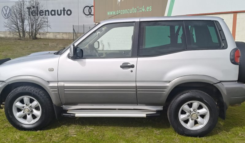 
								NISSAN TERRANO 2.7TDI 125CV full									