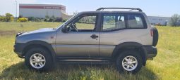
										Nissan Terrano 2.7 TDI 125cv 179.000km full									