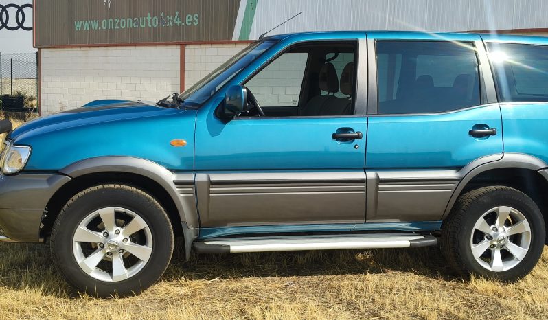 
Nissan Terrano 3.0d 156cv 176.000km full									