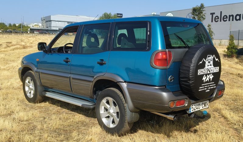 
Nissan Terrano 3.0d 156cv 176.000km full									