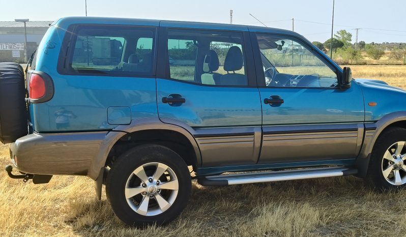 
Nissan Terrano 3.0d 156cv 176.000km full									