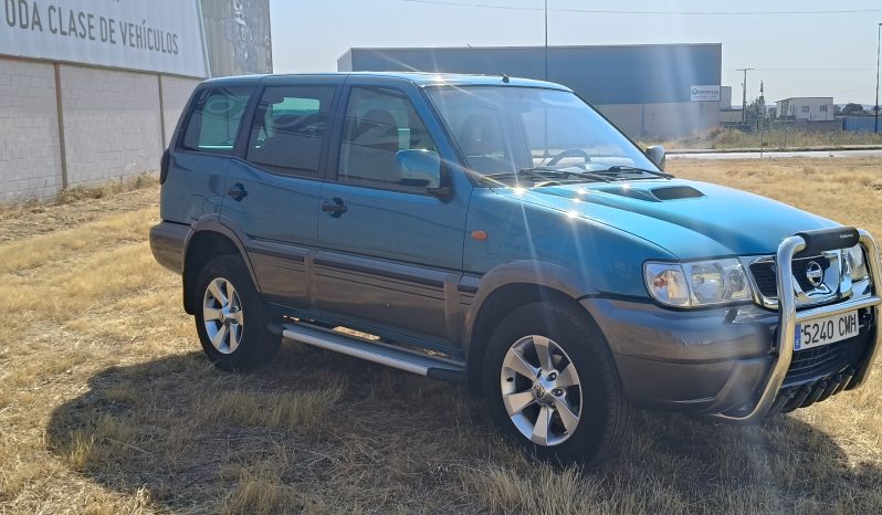 
Nissan Terrano 3.0d 156cv 176.000km full									
