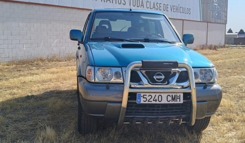 
Nissan Terrano 3.0d 156cv 176.000km full									