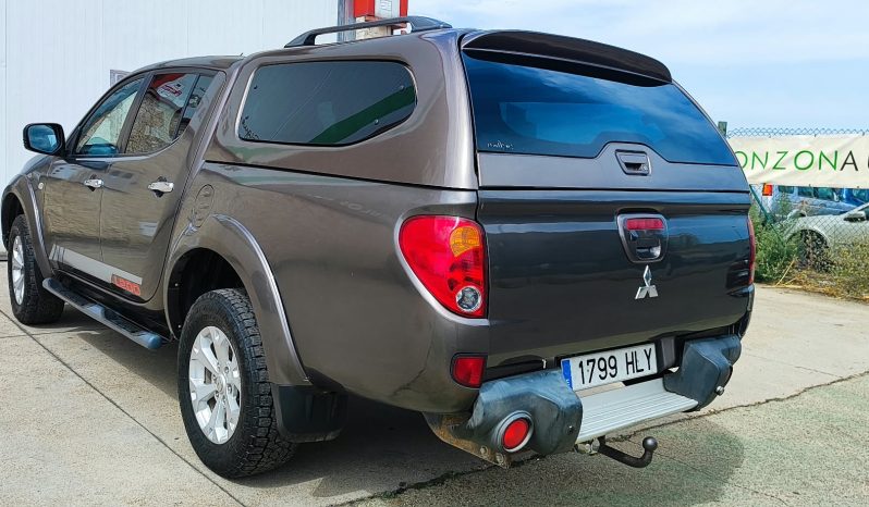 
Mitsubishi l200 automático 2.5 180cv full									