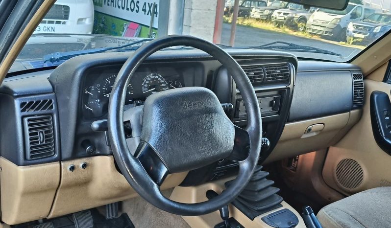 
Jeep Cherokee 2.5 TDI 115cv full									